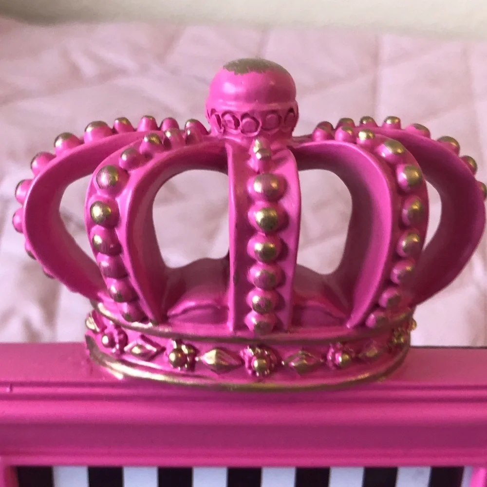 NEW Juicy Couture Vibrant Pink Crown Picture Frame